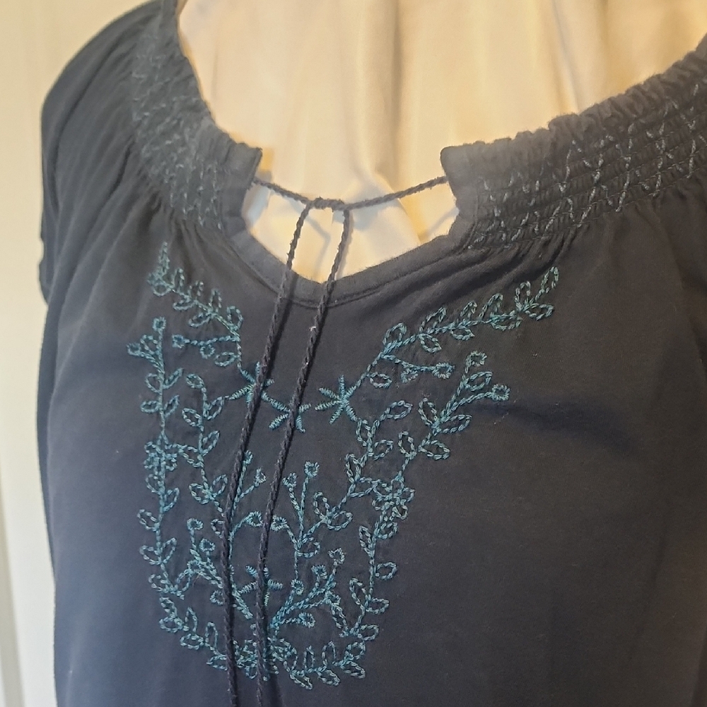 Faded Glory Navy Peasant Top with Light Blue Embroidery